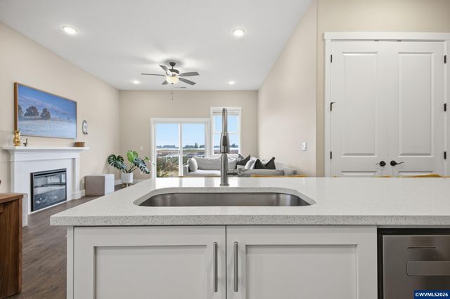 5424 49th Av NE, Salem, OR 97305