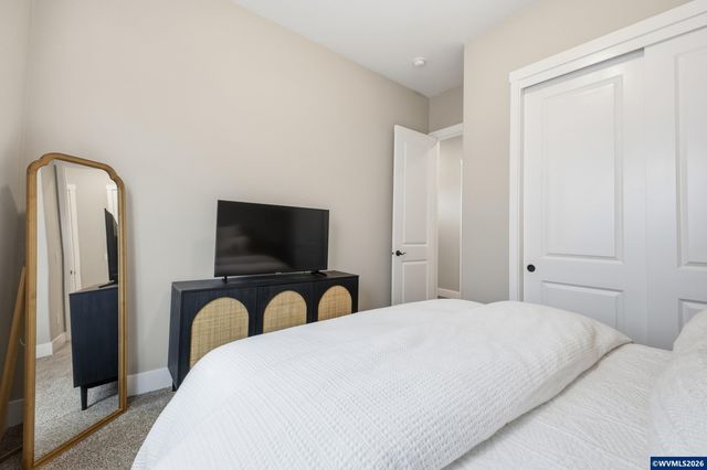 5424 49th Av NE, Salem, OR 97305