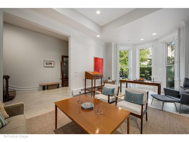 1434 N Dearborn Street, Chicago, IL 60610