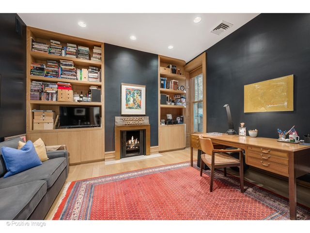 1434 N Dearborn Street, Chicago, IL 60610