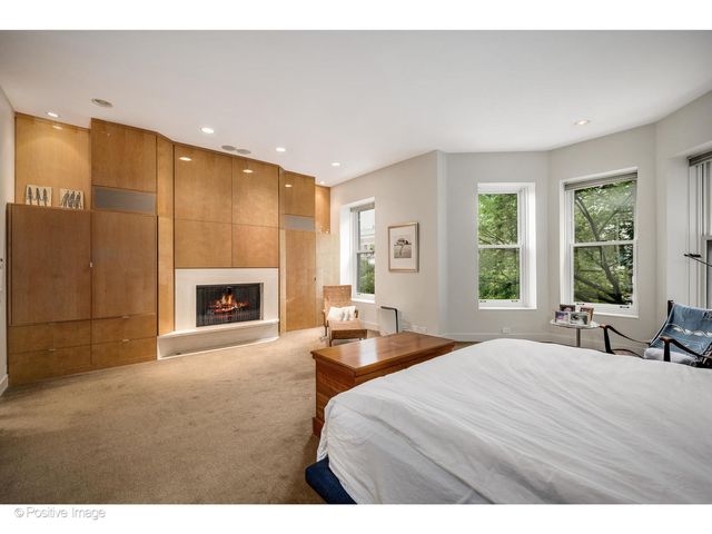 1434 N Dearborn Street, Chicago, IL 60610