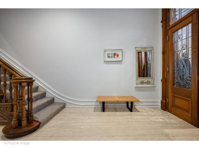 1434 N Dearborn Street, Chicago, IL 60610