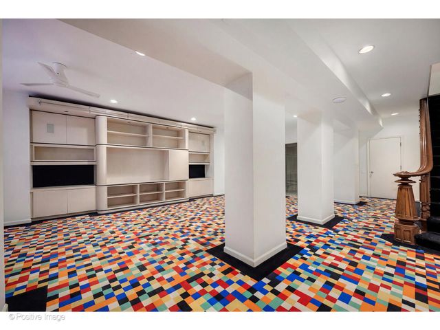 1434 N Dearborn Street, Chicago, IL 60610