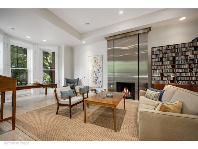 1434 N Dearborn Street, Chicago, IL 60610