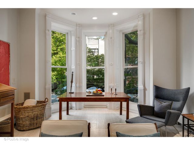 1434 N Dearborn Street, Chicago, IL 60610