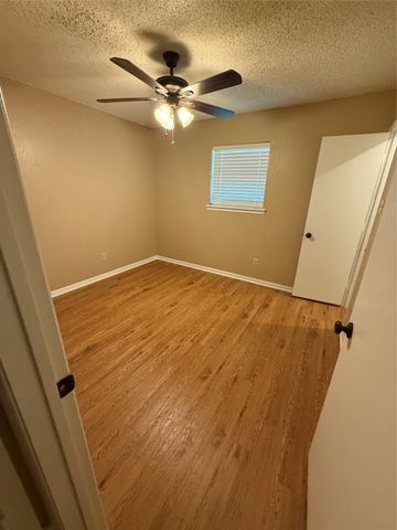 304 Rowland Street, Stephenville, TX 76401
