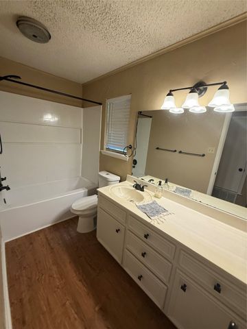 304 Rowland Street, Stephenville, TX 76401