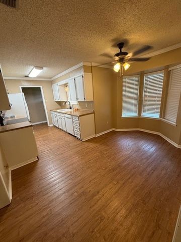 304 Rowland Street, Stephenville, TX 76401