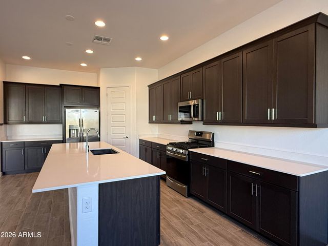 2996 E BIRDSONG Avenue, San Tan Valley, AZ 85143