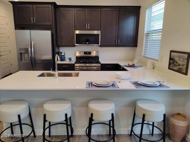 2996 E BIRDSONG Avenue, San Tan Valley, AZ 85143