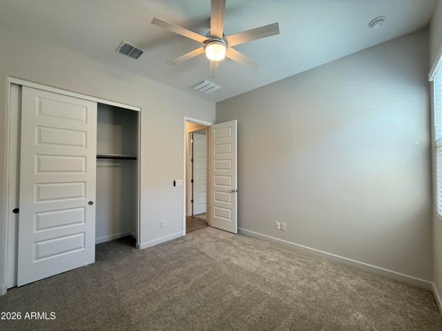 2996 E BIRDSONG Avenue, San Tan Valley, AZ 85143