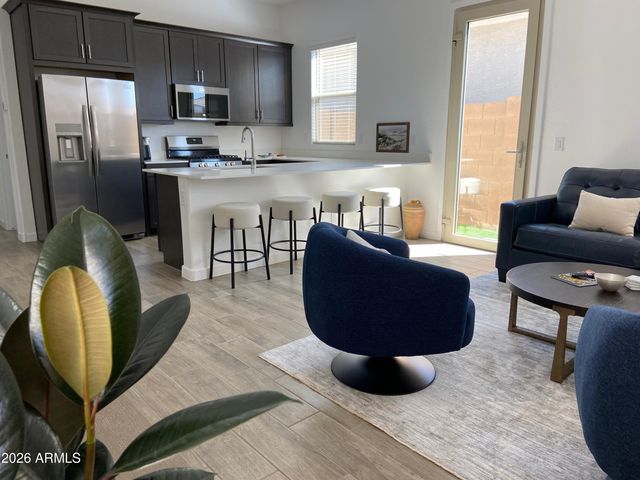 2996 E BIRDSONG Avenue, San Tan Valley, AZ 85143