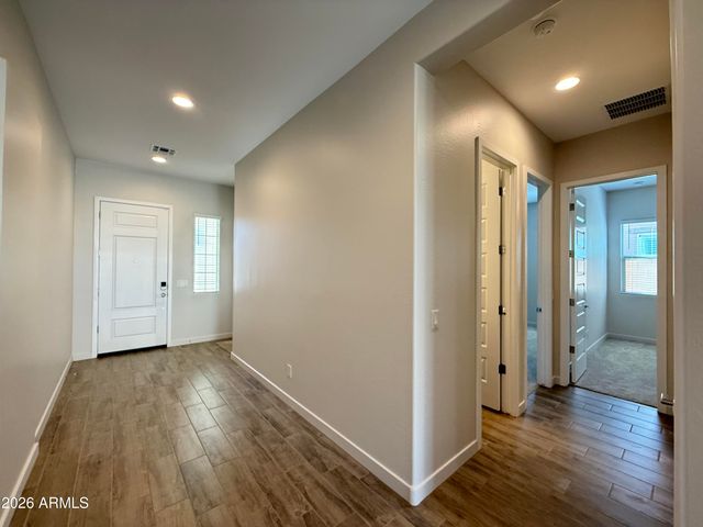 2996 E BIRDSONG Avenue, San Tan Valley, AZ 85143