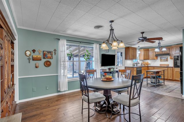 709 Hurstview Drive, Hurst, TX 76053