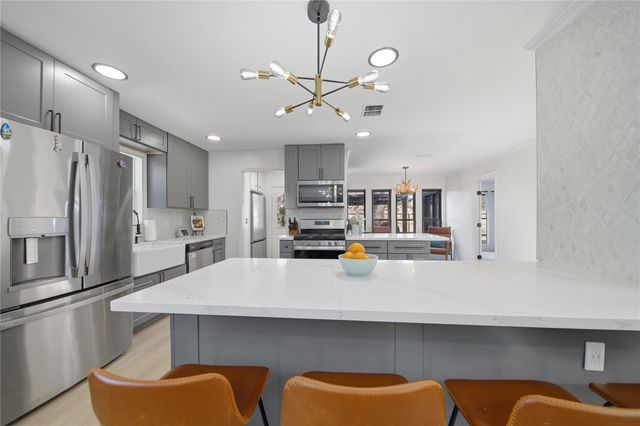 2211 Hickory Creek Drive, Kingwood, TX 77339