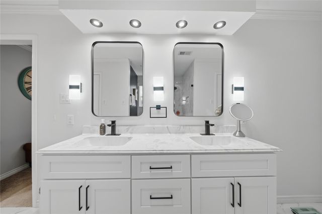 2211 Hickory Creek Drive, Kingwood, TX 77339