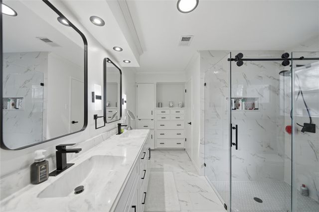 2211 Hickory Creek Drive, Kingwood, TX 77339