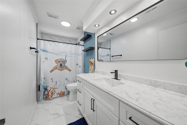 2211 Hickory Creek Drive, Kingwood, TX 77339