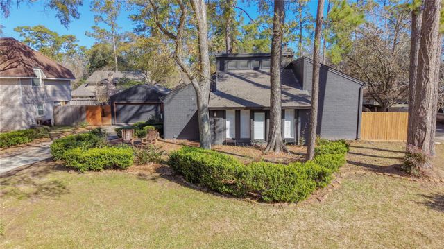 2211 Hickory Creek Drive, Kingwood, TX 77339