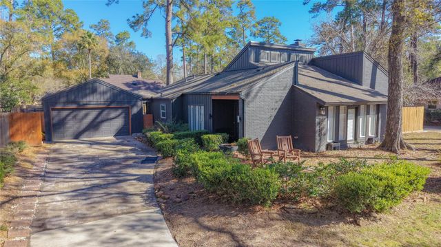 2211 Hickory Creek Drive, Kingwood, TX 77339