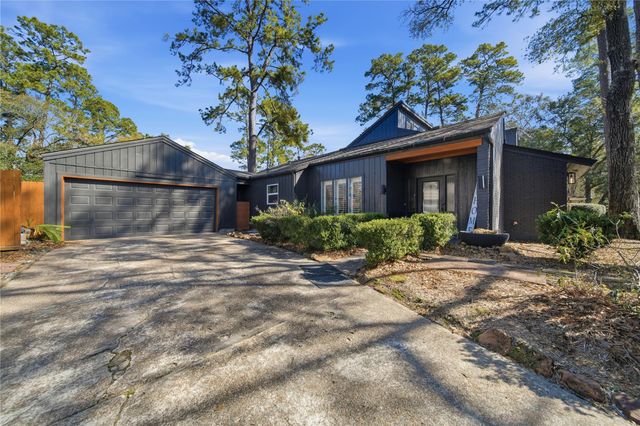 2211 Hickory Creek Drive, Kingwood, TX 77339