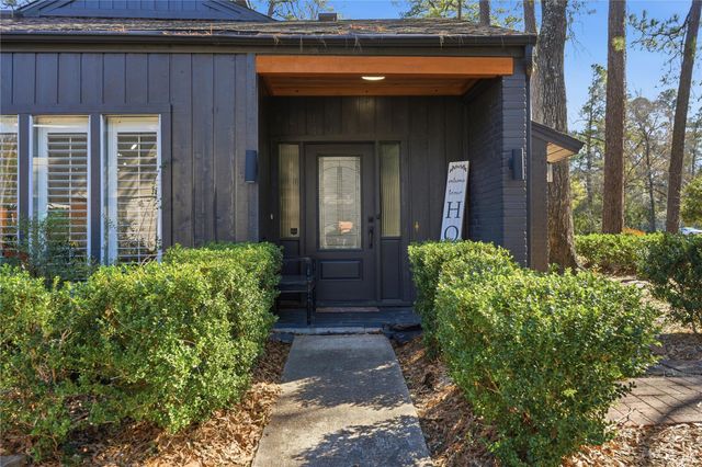 2211 Hickory Creek Drive, Kingwood, TX 77339