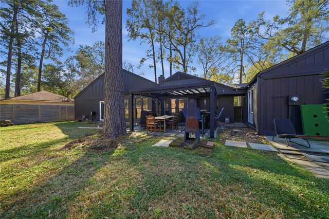 2211 Hickory Creek Drive, Kingwood, TX 77339