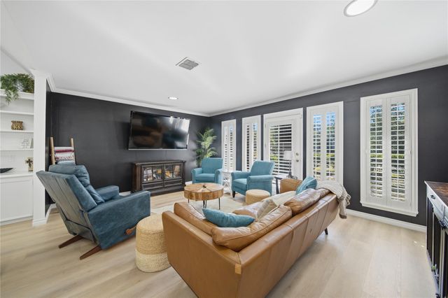 2211 Hickory Creek Drive, Kingwood, TX 77339