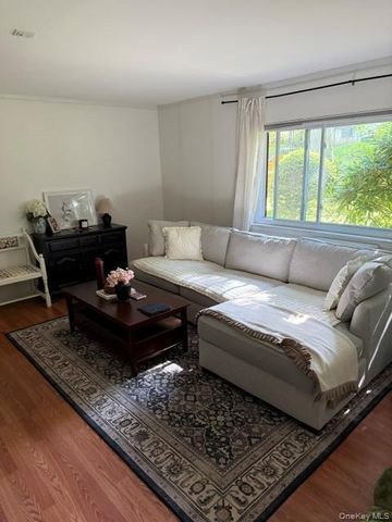 91 Richmond Boulevard 3B, Ronkonkoma, NY 11779
