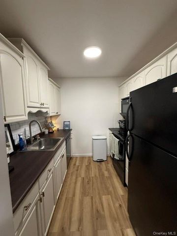 91 Richmond Boulevard 3B, Ronkonkoma, NY 11779