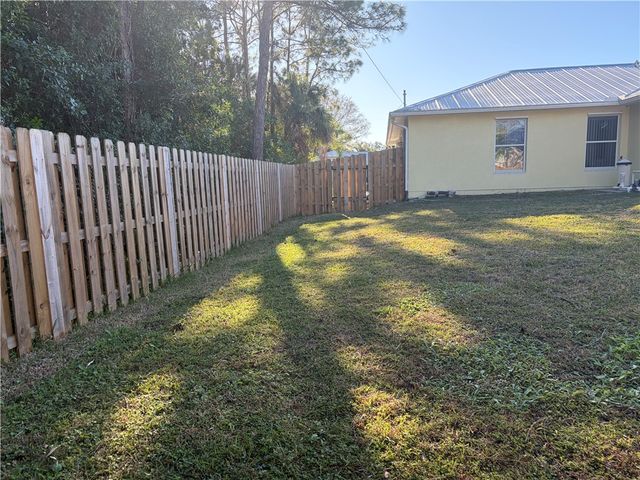 1566 Dewitt Lane, Sebastian, FL 32958