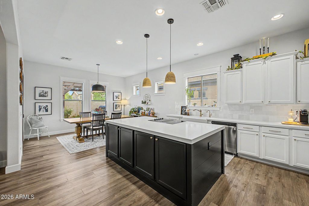 Image 13 of property listing at 23325 N 119TH Drive, Sun City, AZ 85373