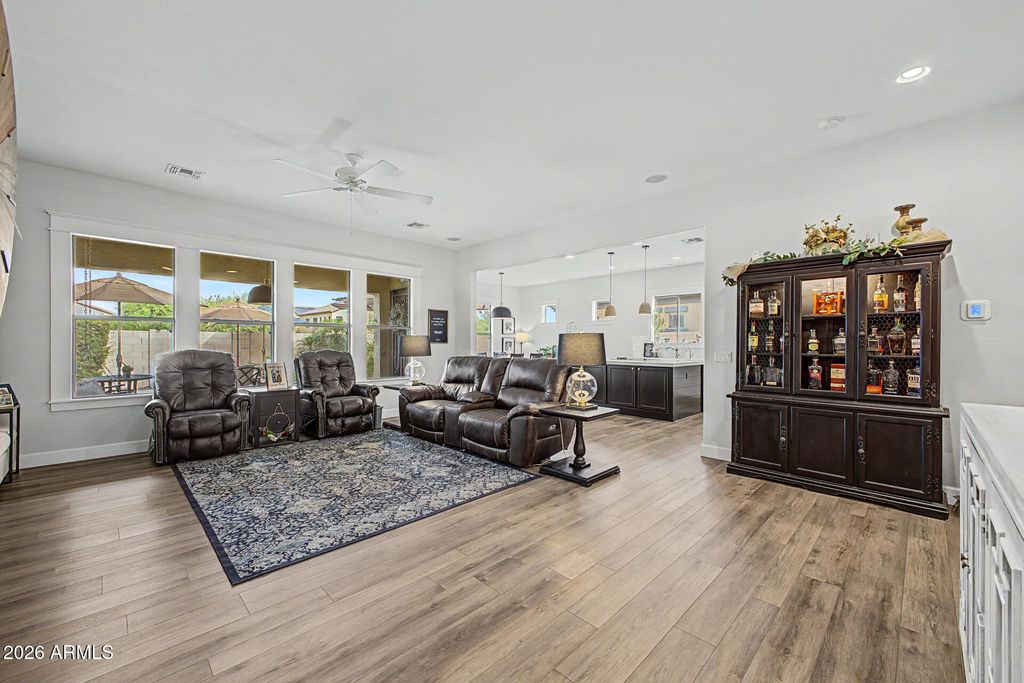 Image 9 of property listing at 23325 N 119TH Drive, Sun City, AZ 85373