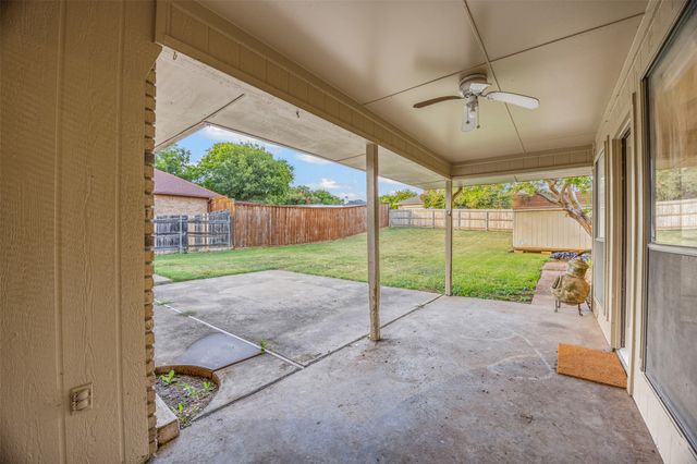 1340 Grand Teton Drive, Desoto, TX 75115