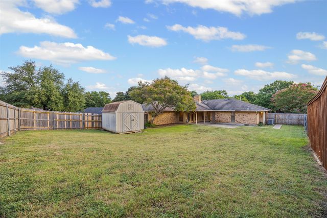 1340 Grand Teton Drive, Desoto, TX 75115