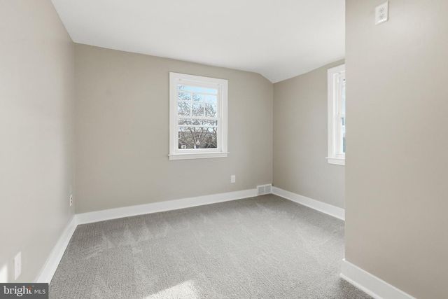 604 GLENFIELD AVE, Glenolden, PA 19036