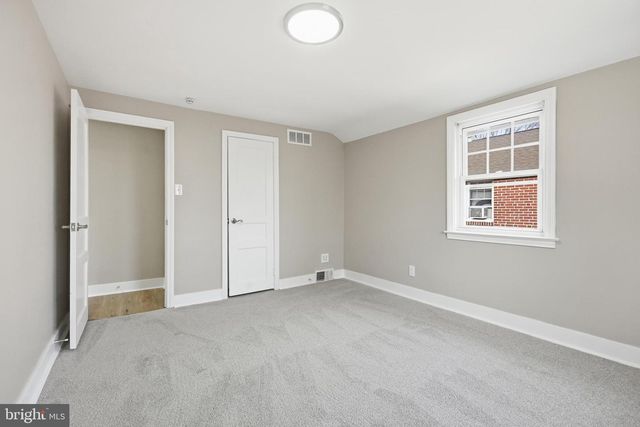 604 GLENFIELD AVE, Glenolden, PA 19036