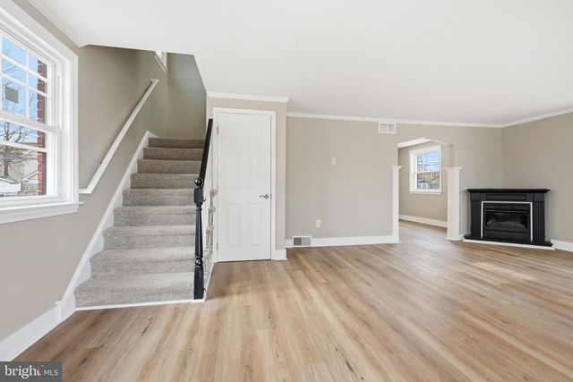 604 GLENFIELD AVE, Glenolden, PA 19036