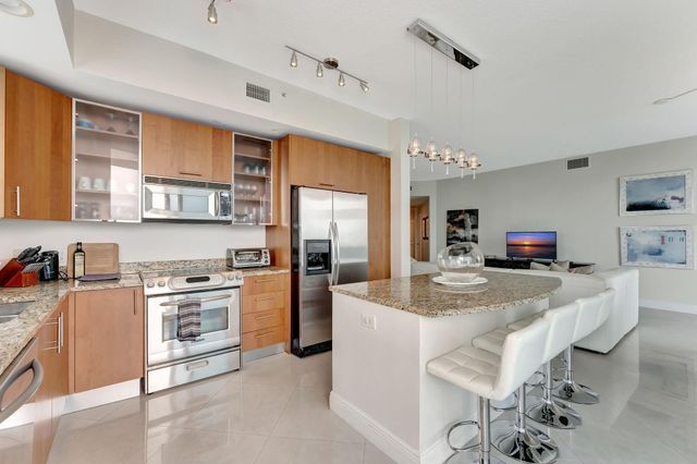 1945 S Ocean Drive 1408, Hallandale Beach, FL 33009