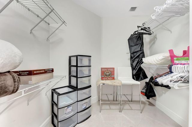 1945 S Ocean Drive 1408, Hallandale Beach, FL 33009