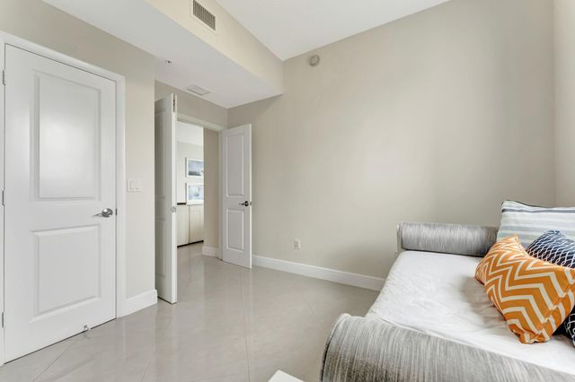 1945 S Ocean Drive 1408, Hallandale Beach, FL 33009