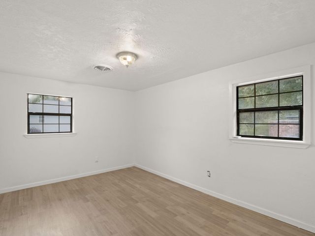 704 Auburn Dr, Deridder, LA 70634