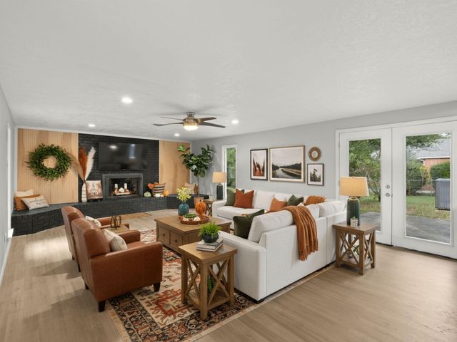 704 Auburn Dr, Deridder, LA 70634