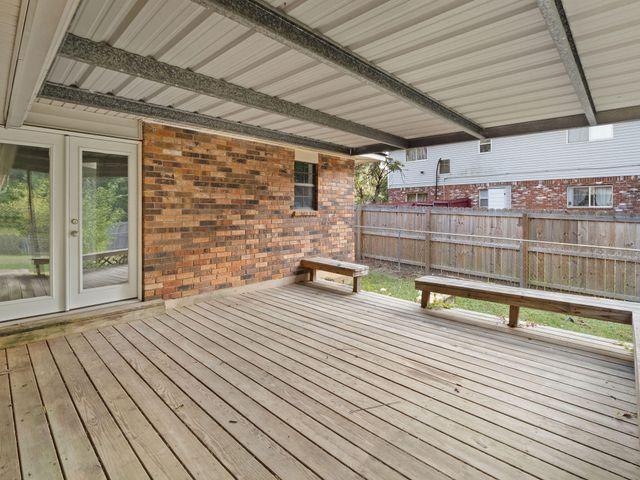 704 Auburn Dr, Deridder, LA 70634