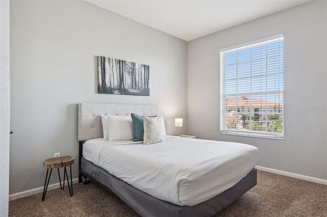 4862 CAYVIEW AVENUE 403, Orlando, FL 32819