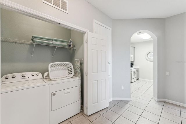 4862 CAYVIEW AVENUE 403, Orlando, FL 32819