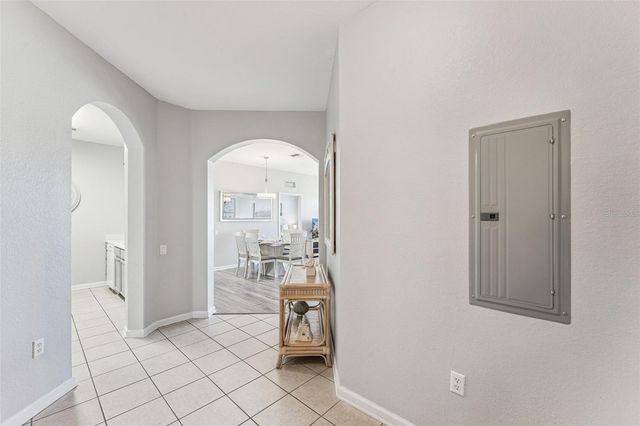 4862 CAYVIEW AVENUE 403, Orlando, FL 32819