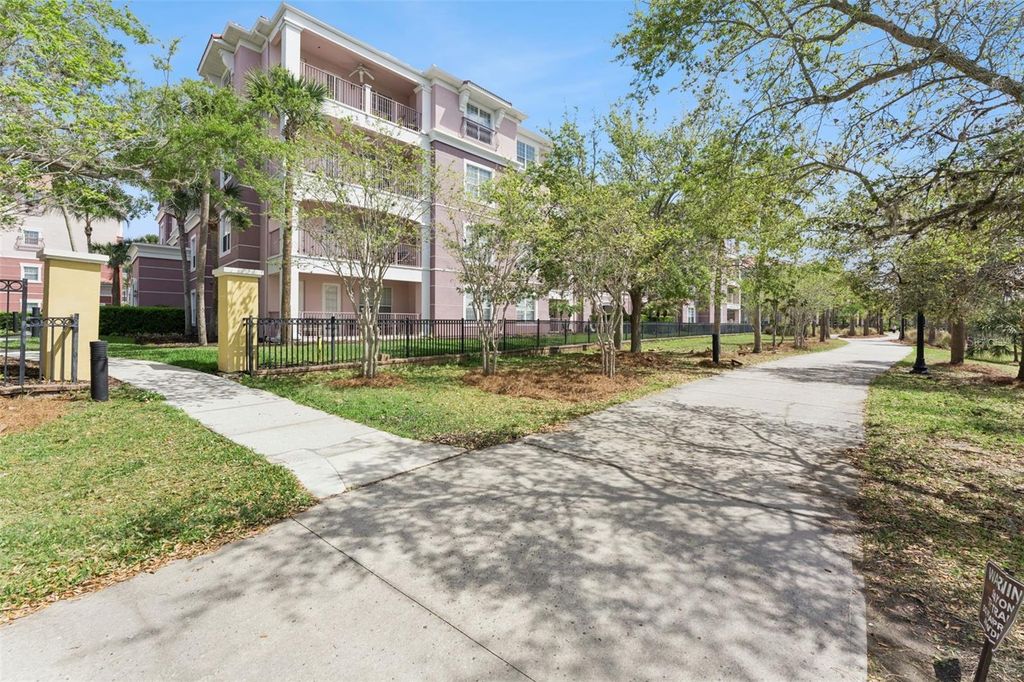 Image 26 of property listing at 4862 CAYVIEW AVENUE 403, Orlando, FL 32819