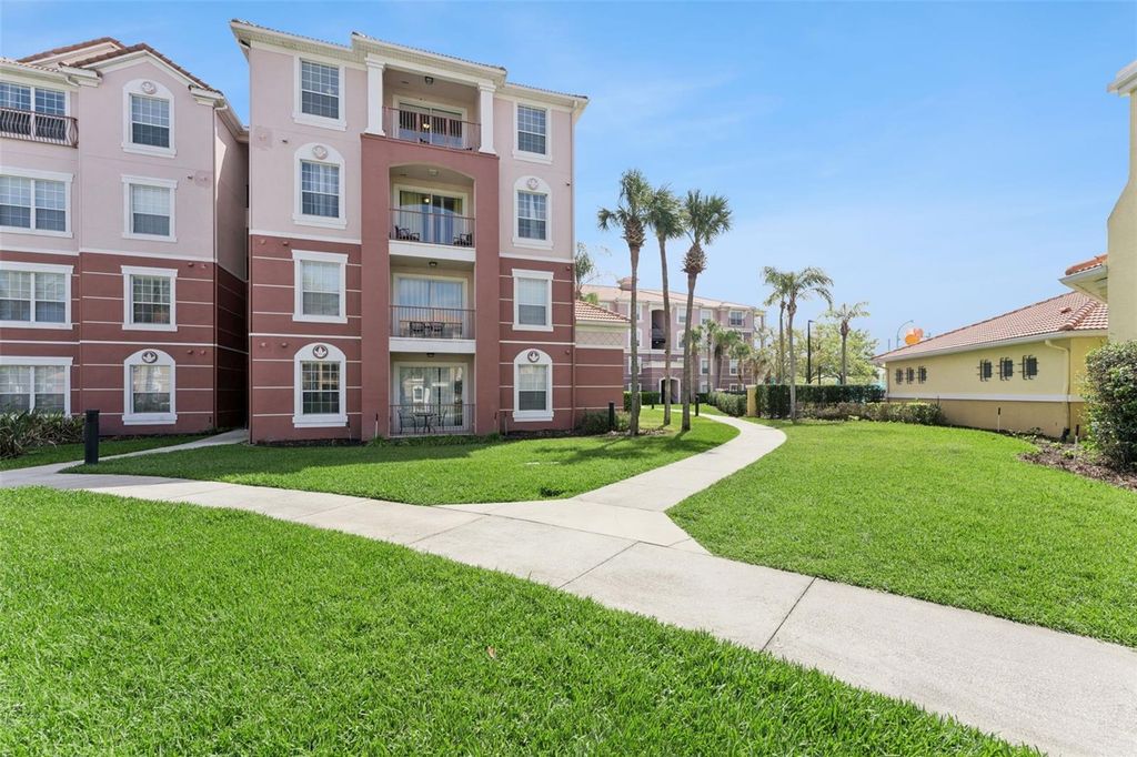 Image 27 of property listing at 4862 CAYVIEW AVENUE 403, Orlando, FL 32819