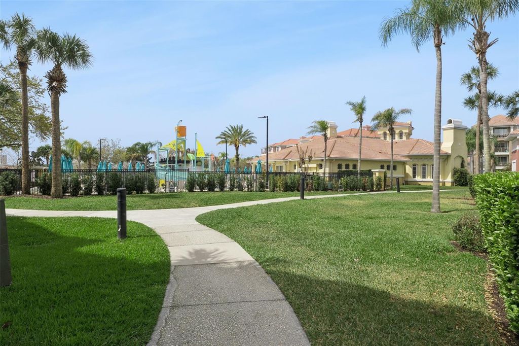 Image 29 of property listing at 4862 CAYVIEW AVENUE 403, Orlando, FL 32819